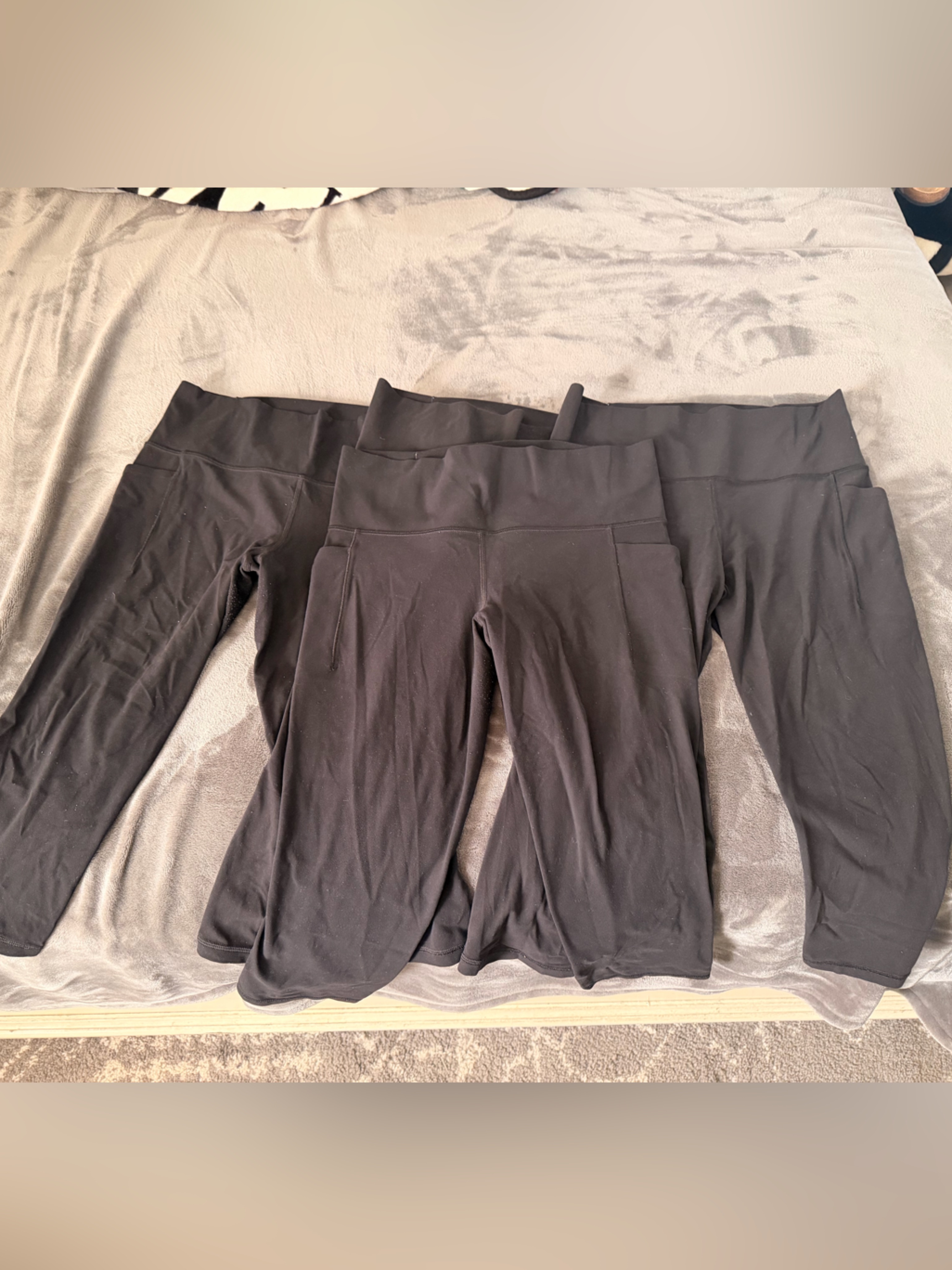 Athleta Black Salutation Stash Capri Bundle